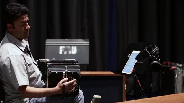 La Ruana y el Bandoneón. Si Piazzolla hubiera sido Colombiano смотреть онлайн