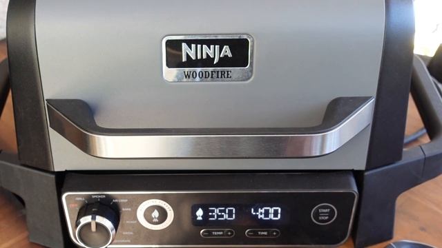 BBQ CHICKEN LEGS ON THE NINJA WOODFIRE OUTDOOR GRILL! Ninja Woodfire Grill Recipes! смотреть онлайн