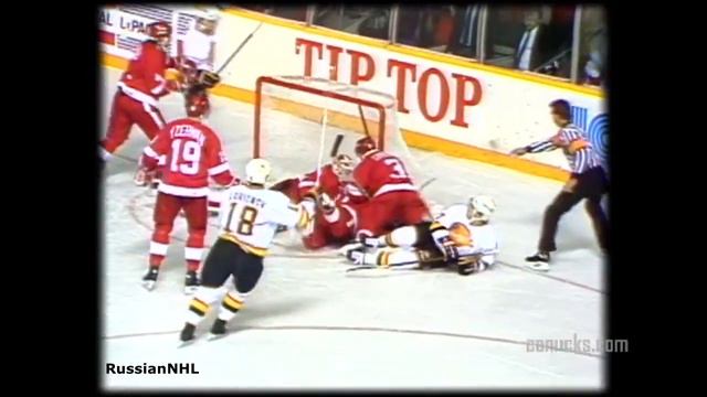Vladimir Krutov scores his first NHL goal from Igor Larionov pass vs Red Wings (1989)