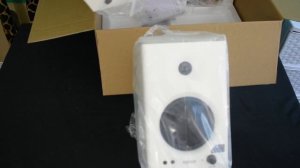 Edifier MR4 Unboxing