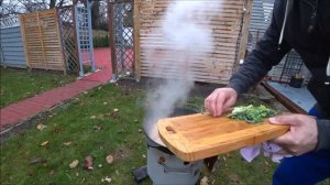 Германия  Куриный суп в казане на костре