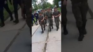 ДМБ песня под которую провожают