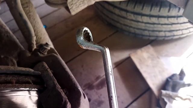 Как снять задний суппорт БМВ е39 м57д30 туринг