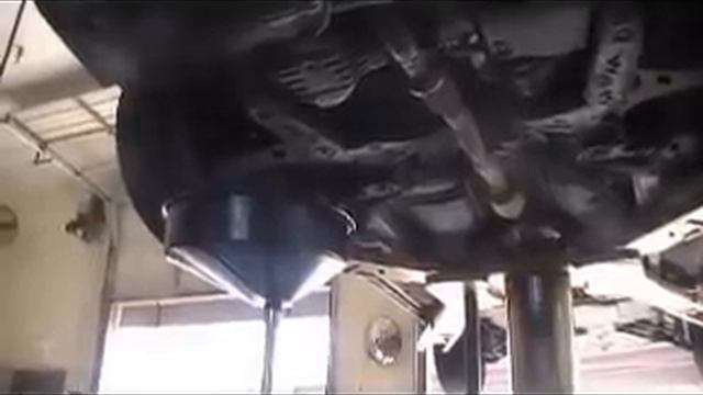How to Change the Oil on a 2003 Toyota Camry 2.4 смотреть онлайн