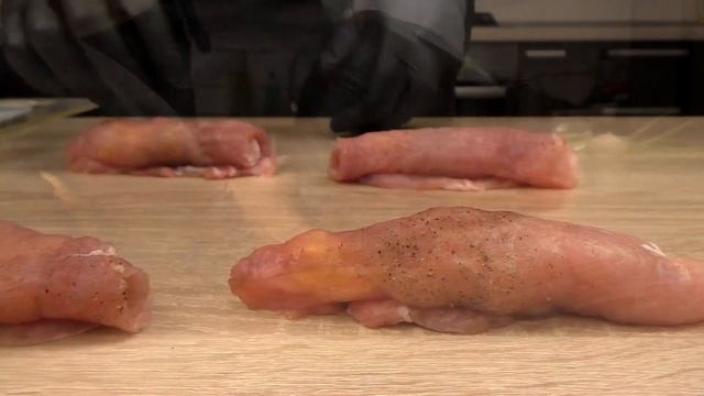 НЕЖНЕЙШИЕ РУЛЕТИКИ (ПАЛЬЧИКИ) СО СВИНИНЫ С АНАНАСАМИ И СЫРОМ!!! РАЗЛЕТАЮТСЯ МГНОВЕННО!!!