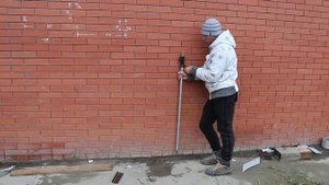 Как отъюстировать веху с помощью тахеометра??