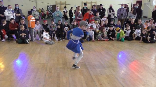 ЧЕМПИОНАТ И ПЕРВЕНСТВО ПО БРЕЙКИНГУ В ДОЛГОПРУДНОМ!!!,2 смотреть онлайн