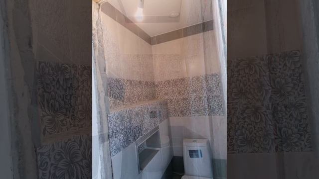 Ванная  и туалет под ключ.Можно сказать : Бюджетный вариант.