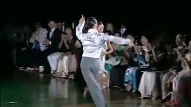 Sergey Surkov & Melia - Cha Cha смотреть онлайн