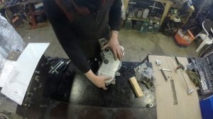 Сборка коробки передач снегохода Yamaha Viking 540