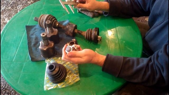 Ремонт трипода на Volvo S60. Часть 2. Замена на новый. смотреть онлайн