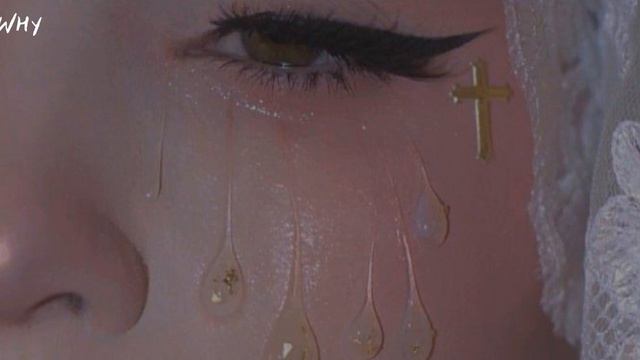 Build a Beach - Bella poarch ft. Rosé (Blackpink) [Sub español] смотреть онлайн