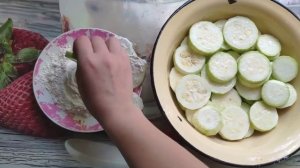 Рецепт вкусных кабачков. Жареные кабачки на сковороде с помидорами. Тают во рту