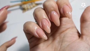 ОДНОЙ ЛЕВОЙ. Маникюр гель лаком себе. Выкраска лаков Elpaza?