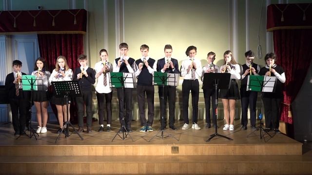 Ансамбль "Контрданс"Ю.Чичков "Заиграли ложкари" смотреть онлайн