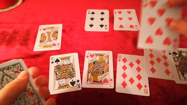 Цыганский расклад на игральных картах.