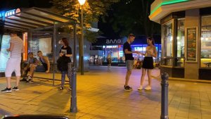 АВТОЗВУК ПО ГОРОДУ.ТОПОВЫЕ РЕАКЦИИ НА ПОПУЛЯРНЫЕ ТРЕКИ.РАСКАЧАЛИ НАРОД