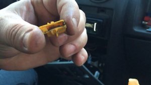 Замена лампочек в консоли Renault Logan/ replacement of bulbs in the console