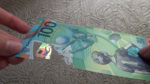 Памятная банкнота Банка России образца 2018 года номиналом 100 рублей