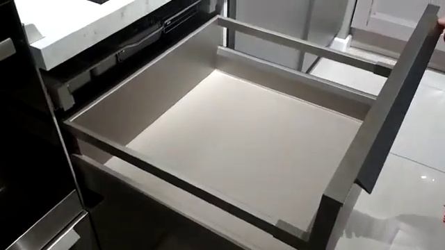 Обзор Кухонный гарнитур Mix (Кухни и ванные Мария) смотреть онлайн