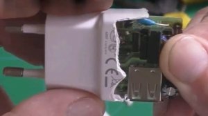 Опасно ли оставлять зарядное устройство от телефона в розетке