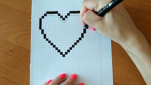 Как нарисовать сердечко-арбуз по клеточкам: пиксель арт