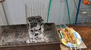 Как быстро разжечь угли для мангала. Устройство своими руками для шашлыков