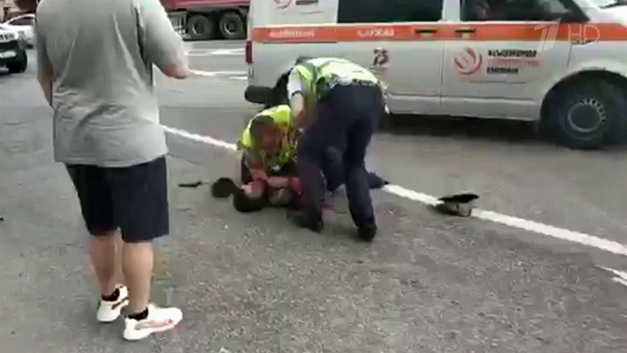 В Москве на Ленинском проспекте прохожий без видимой причины открыл огонь по полицейским