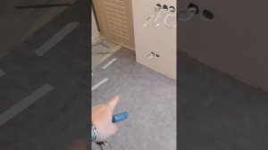 Укладка клеевой пвх плитки на полусухую стяжку