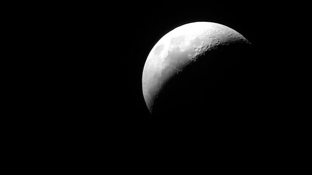 28.3.2012 Half Moon via Telescope Halbmond durch Teleskop Fernrohr HD Pt2 смотреть онлайн