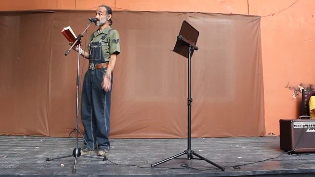 Евгений Хрусталев — Отношение к барышне