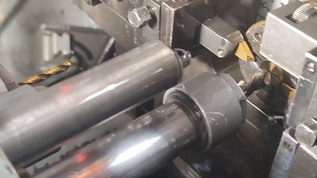 Токарный станок с ЧПУ ЛА155Ф30 и очередное изделие из латуни, немного настройки смотреть онлайн