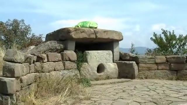 Практики на Дольменах Солнечный и Лунный Нексис Геленджик смотреть онлайн