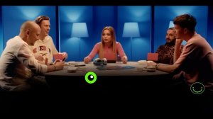 Громкий вопрос с Валей Карнавал