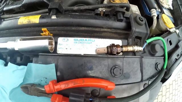 Subaru Forester o2 / lambda / upcat AFR sensor replacement DIY смотреть онлайн
