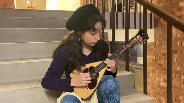 Practicing in the stairwell (part 3 - Bach E Major Prelude) смотреть онлайн