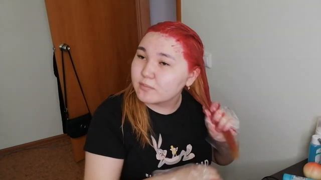 крашу волосы в "Малиновый" смотреть онлайн