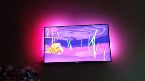 Телевизор Philips с подсветкой ambilight
