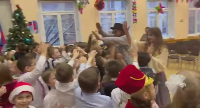 Новогодняя сказка смотреть онлайн