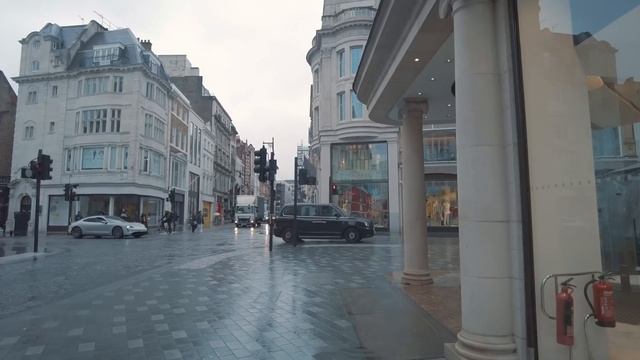 London Sleet & Rain Walk - London Eye, Big Ben, Mayfair, Soho & West End - 4K 60FPS