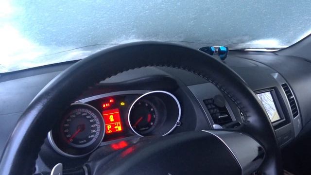 Mitsubishi Outlander ПЕРЕСТАЛ ЗАВОДИТЬСЯ смотреть онлайн