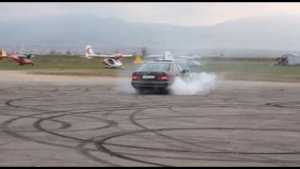 Burnout - Mercedes Benz: CLS55 AMG, CLS63 AMG, C43 AMG, E500 w124, E55 AMG, Mazda RX-8 & BMW M5