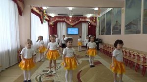 Танец "Улыбка" (средняя группа).