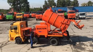 Илососная машина на двухосном шасси КамАЗ