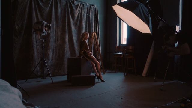 Студийная фотосессия. Бэкстейдж. Как снимать в студии с естественным светом? | Canon R смотреть онлайн