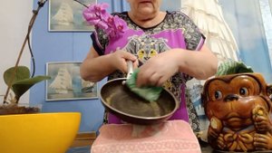 Как очистить  сковороду от жира ДО БЛЕСКА!  БЕЗ  моющего средства. Чистая сковорода за копейки