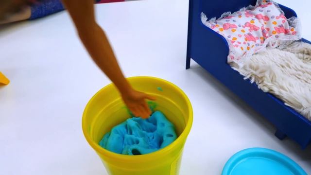 Барби отдыхает в СПА салоне. Видео для девочек смотреть онлайн