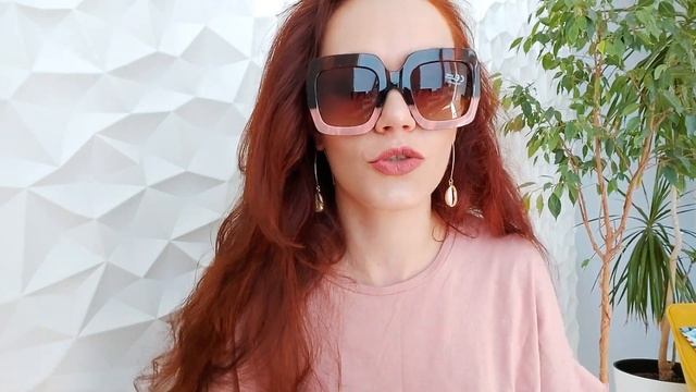 ЛЕТО 2020: Сумка с перфорацией (код 43563), очки (код 43583) и серьги с ракушками (код 43532) смотреть онлайн