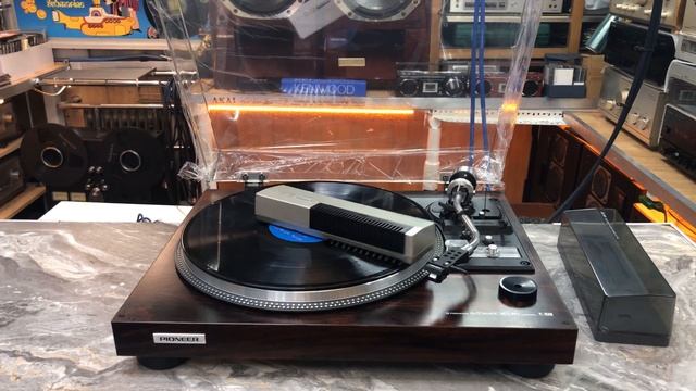 Электро щётка для чистки виниловых пластинок Aurex DC-30A смотреть онлайн