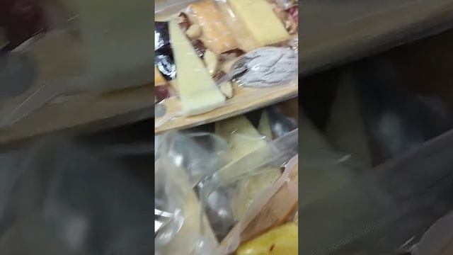 Что выбрать в подарок? Конечно оригинальная Сырная Доска лучшего сыра планеты+Деликатесы из европы